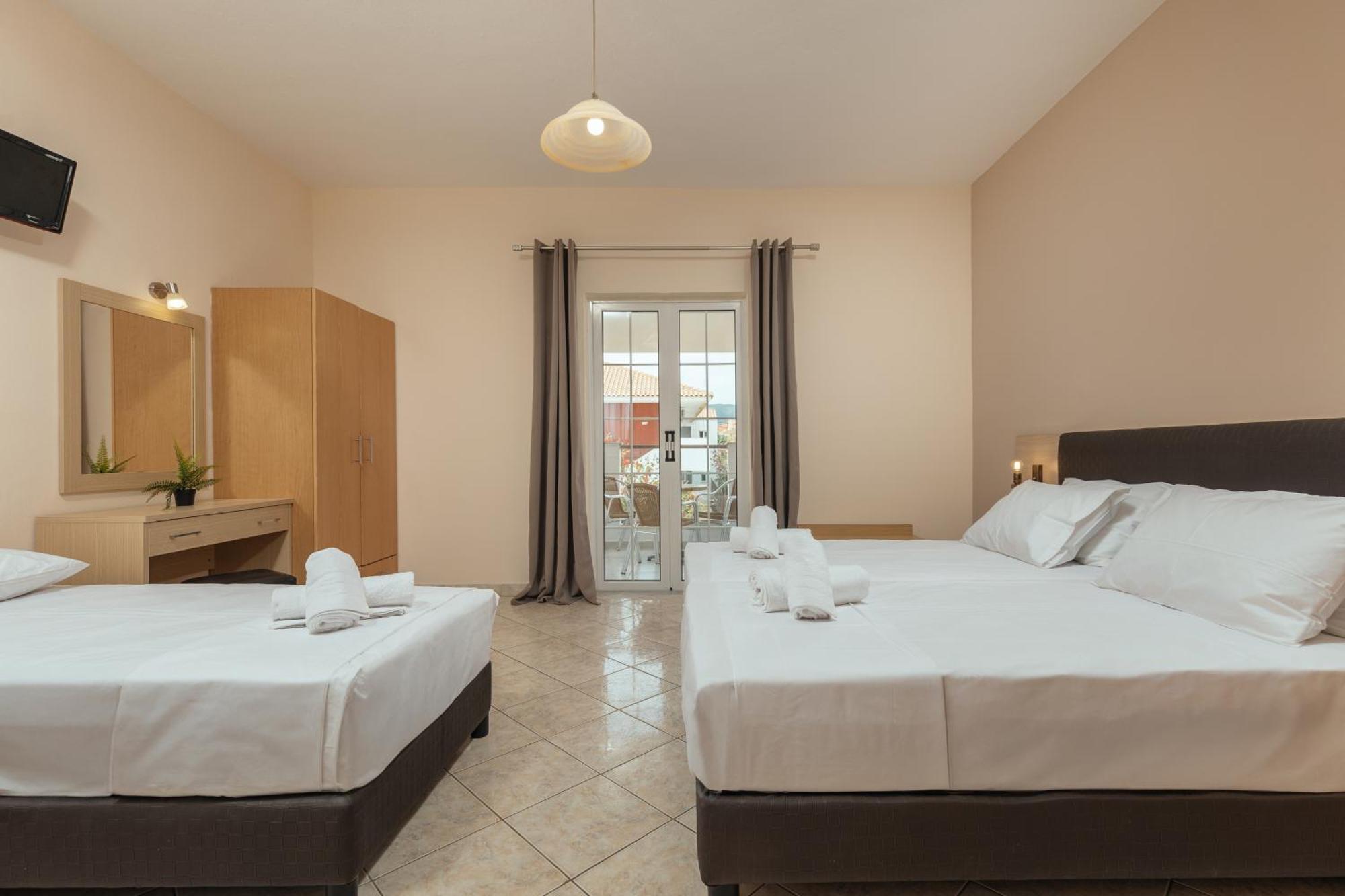 Yakinthos Hotel Laganas Eksteriør billede
