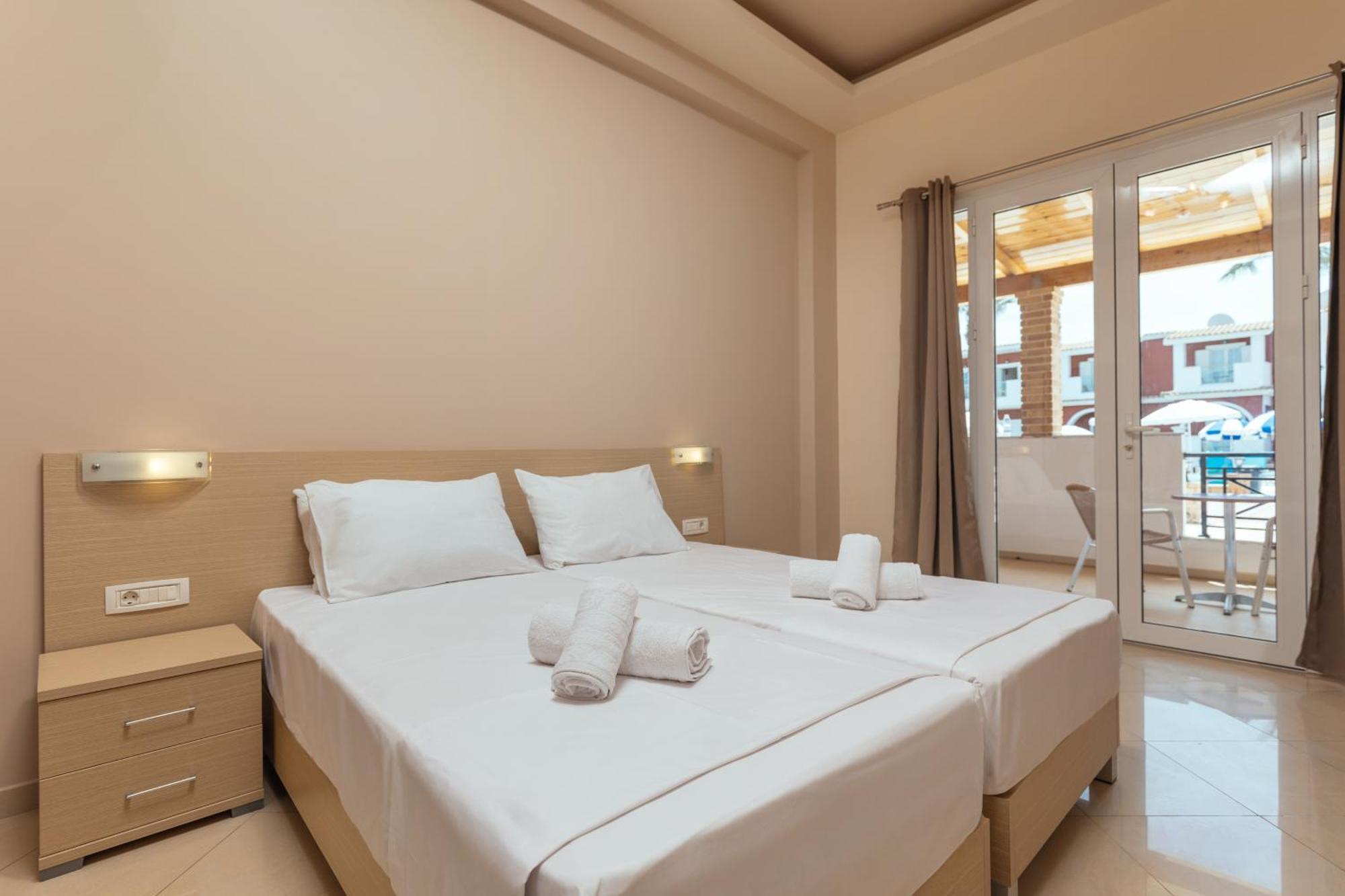 Yakinthos Hotel Laganas Eksteriør billede