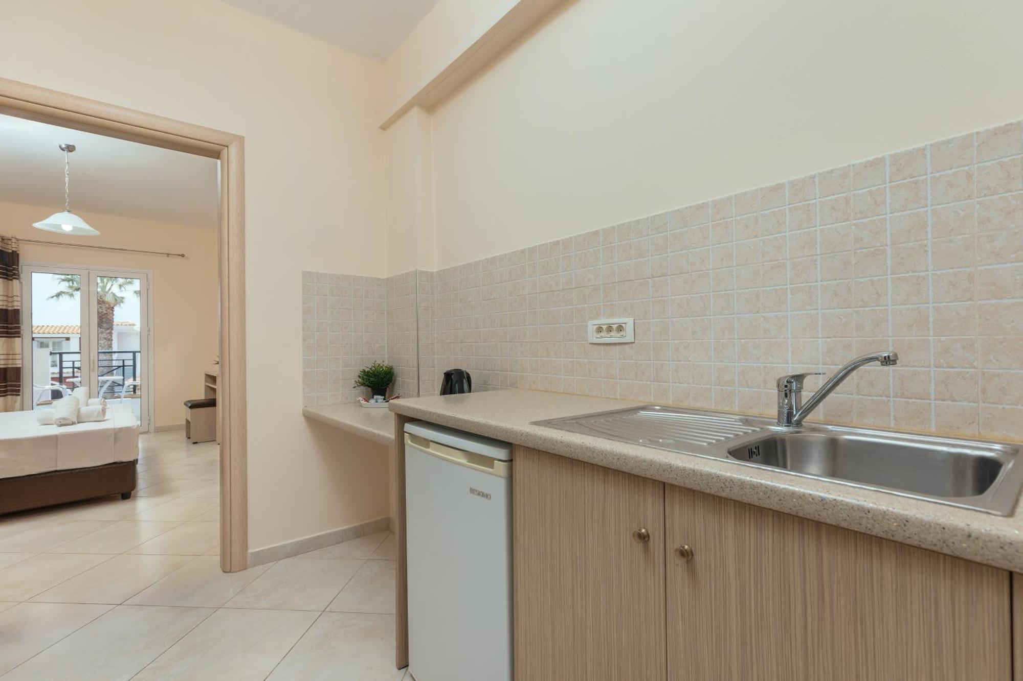 Yakinthos Hotel Laganas Eksteriør billede