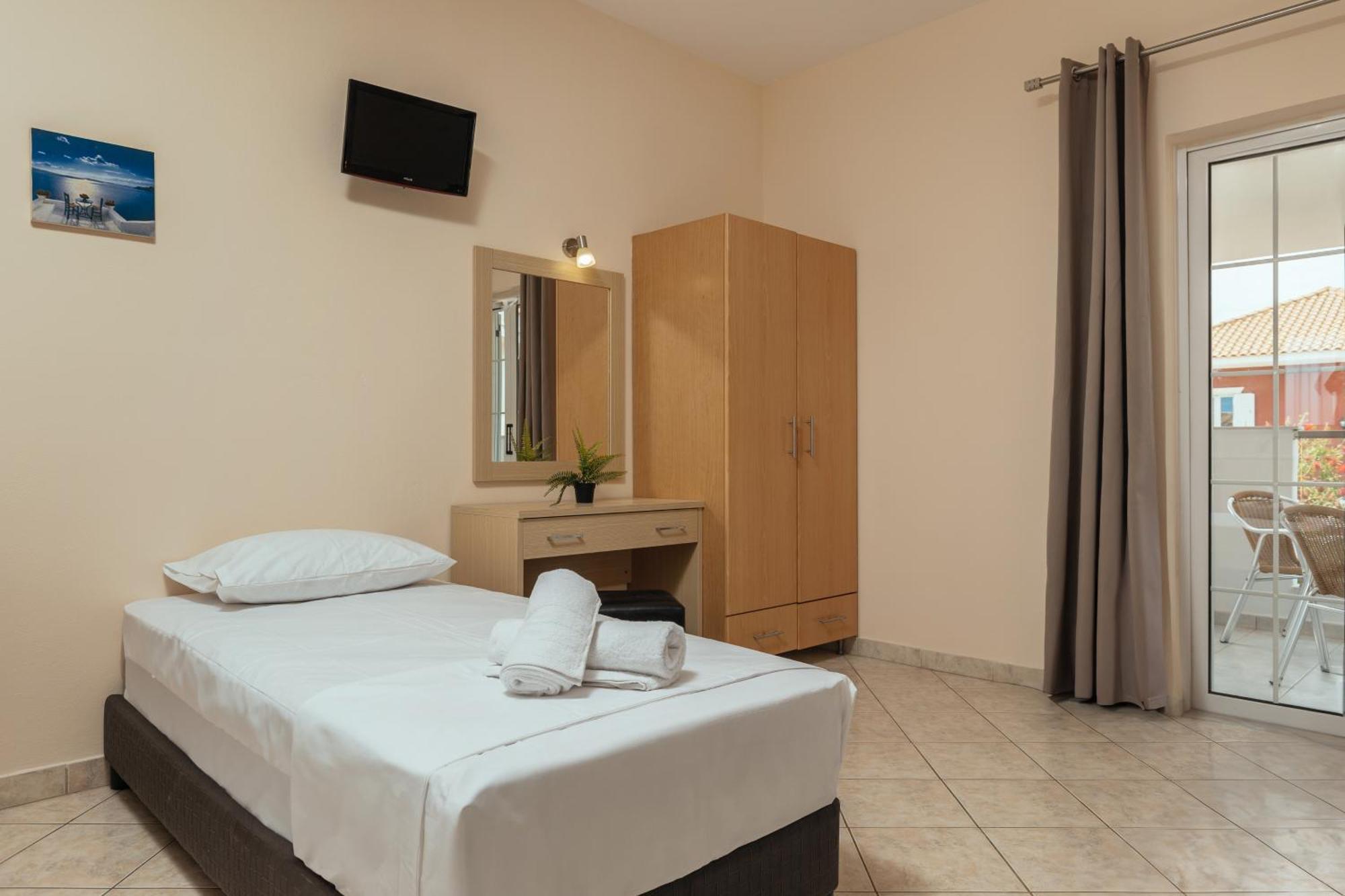 Yakinthos Hotel Laganas Eksteriør billede